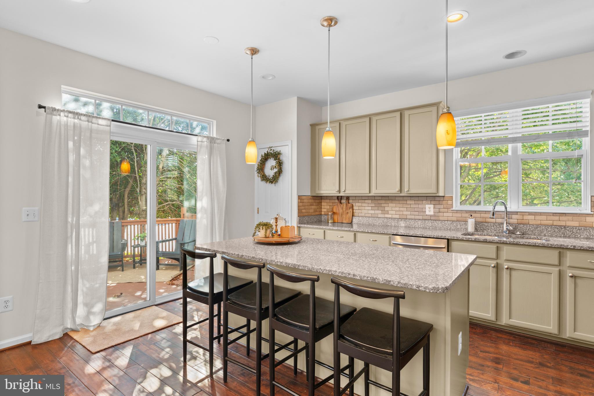 RIDGE TOP TERRACE - Residential