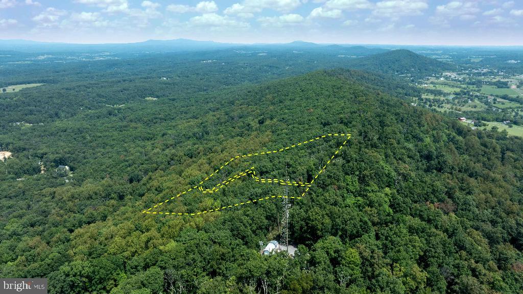 LITTLE NORTH MOUNTAIN - Land