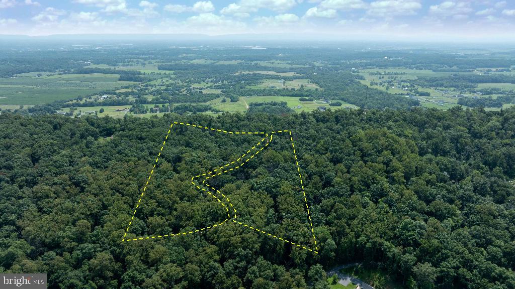 LITTLE NORTH MOUNTAIN - Land