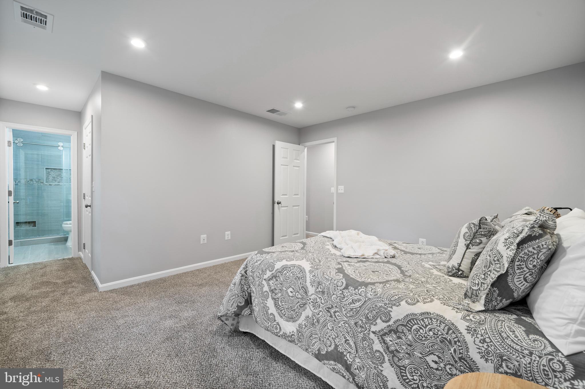 NORTH BEACH PARK - Residential