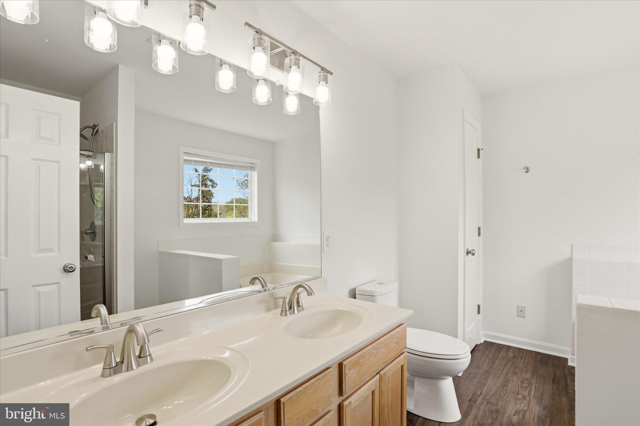 MILLS FARM - Residential