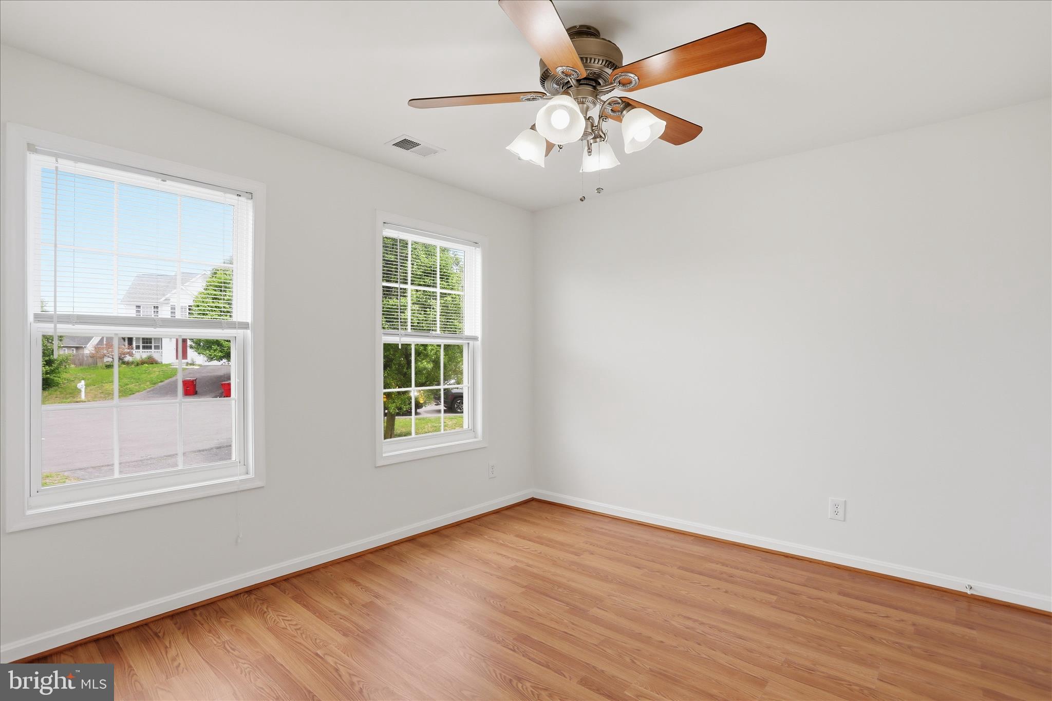 MILLS FARM - Residential