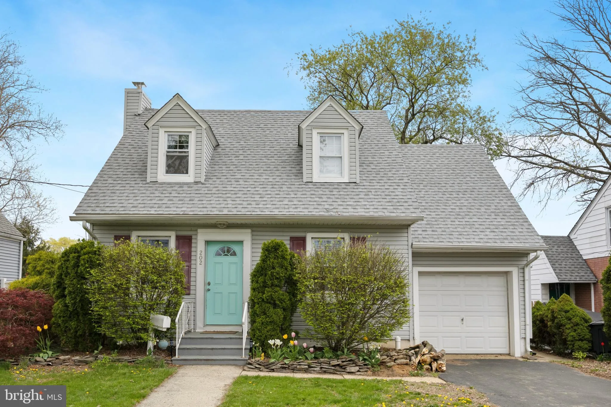 Hamilton, New Jersey 08619, United States, 3 Bedrooms Bedrooms, ,1 BathroomBathrooms,Residential,Pending,116078