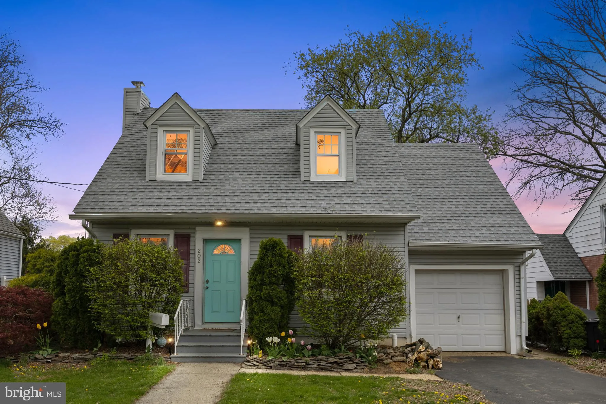 Hamilton, New Jersey 08619, United States, 3 Bedrooms Bedrooms, ,1 BathroomBathrooms,Residential,Pending,116078