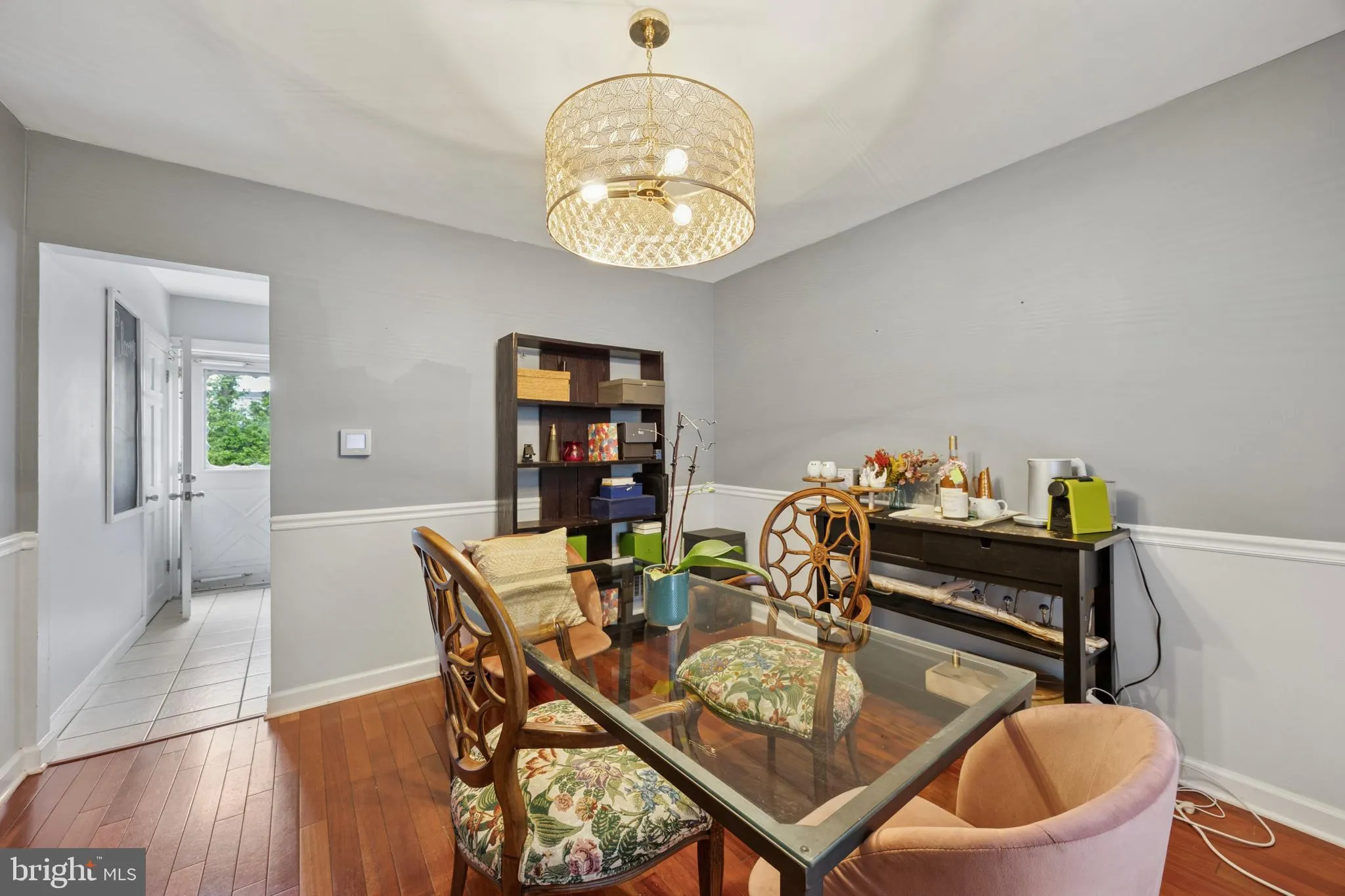 Hamilton, New Jersey 08619, United States, 3 Bedrooms Bedrooms, ,1 BathroomBathrooms,Residential,Pending,116078