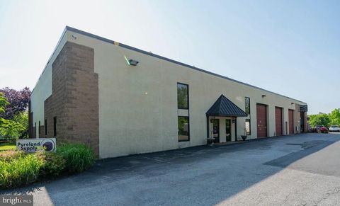 Photo of 210 Gale Lane, KENNETT SQUARE, PA 19348 (MLS # PACT2104562)