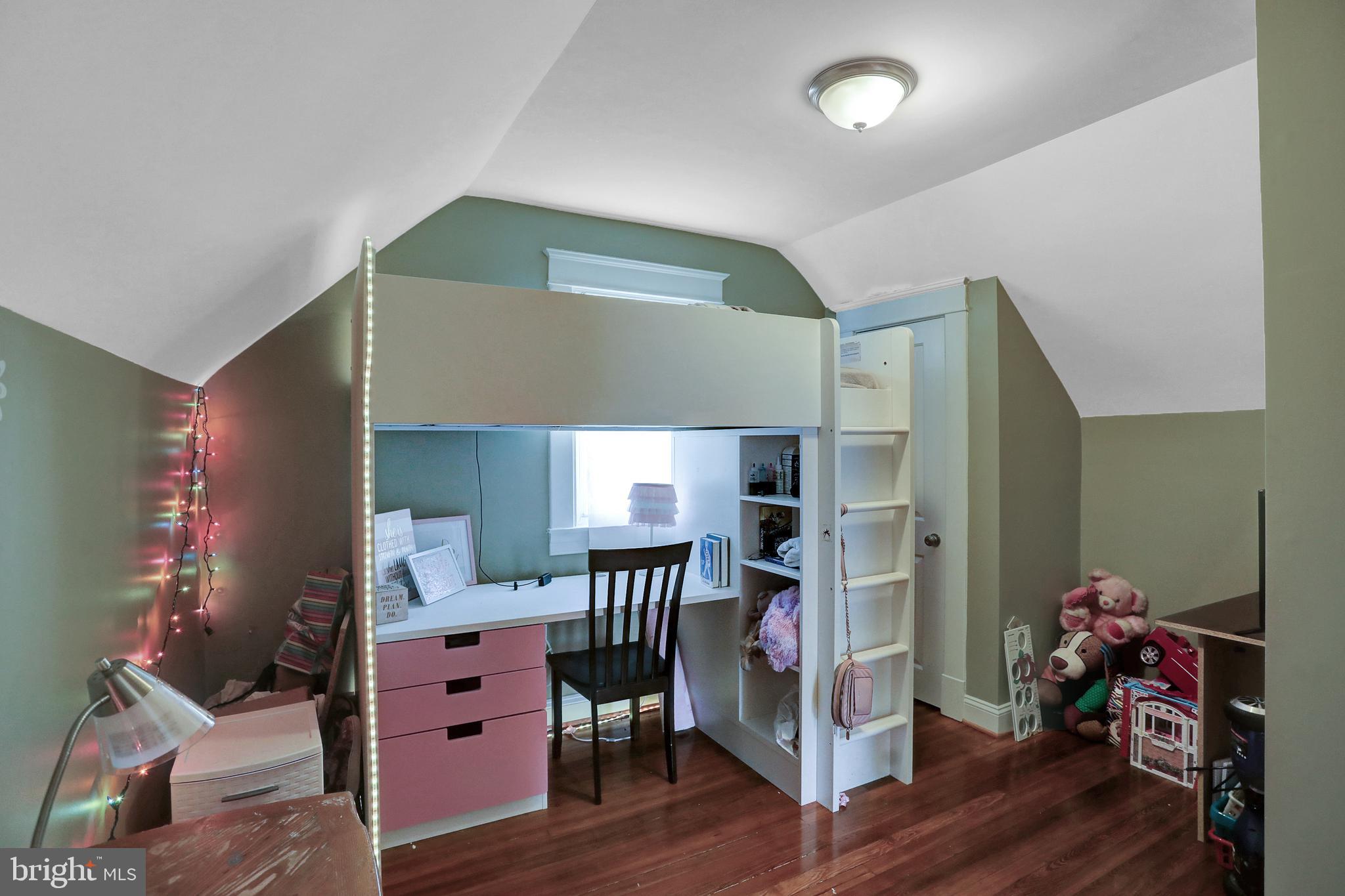 GWYNN OAK - Residential