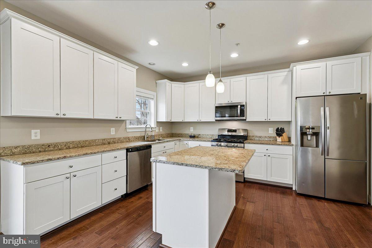 GUM SPRING FARMS - Residential