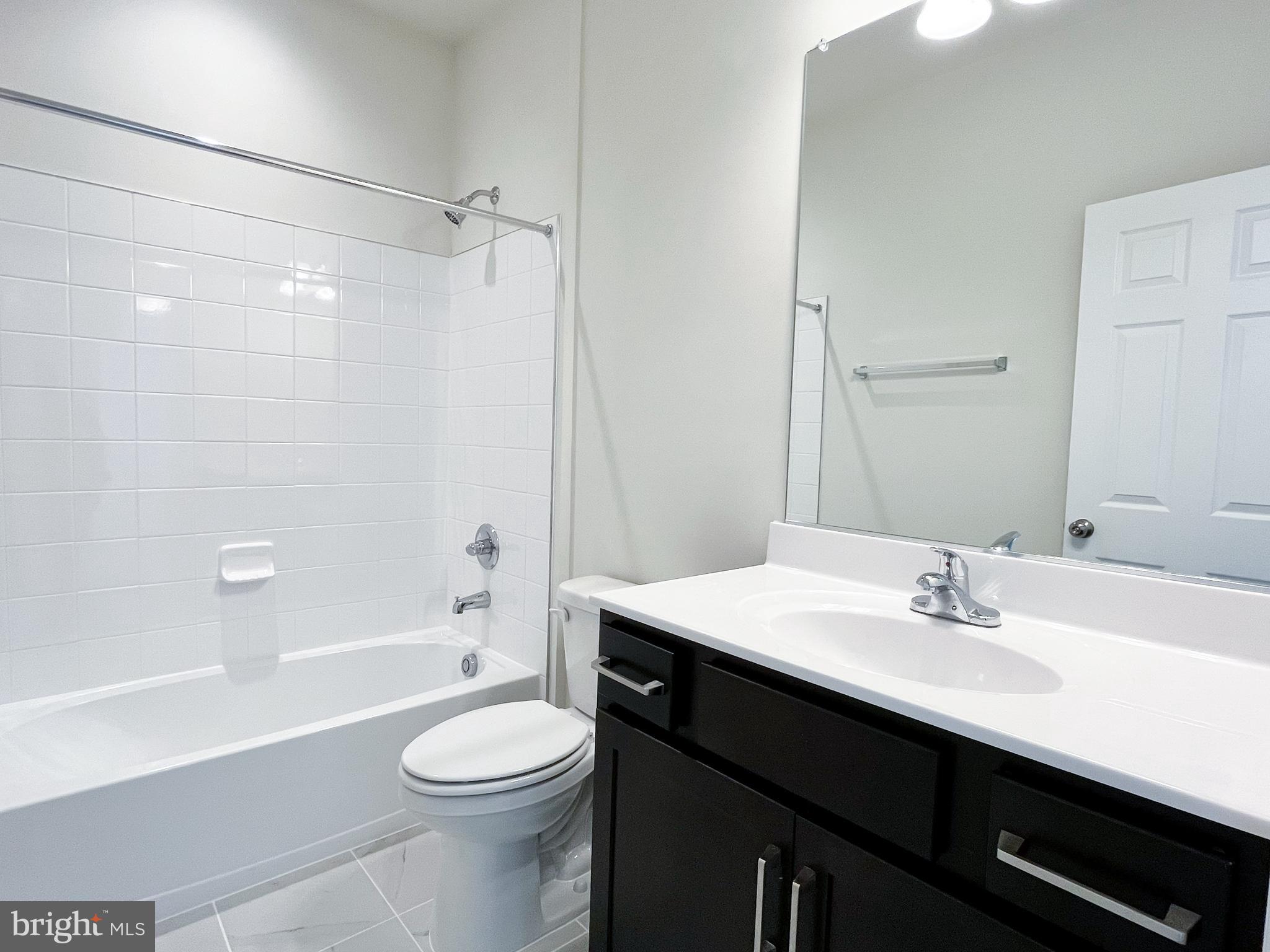 HIATT POINTE AT SNOWDEN BRIDGE - Residential