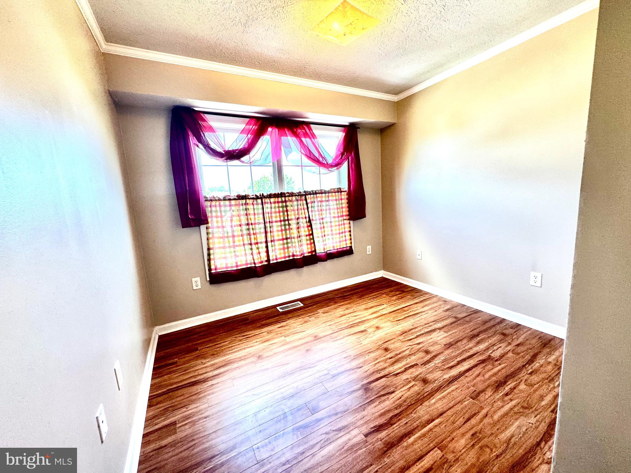 RIDGEFIELD - Residential