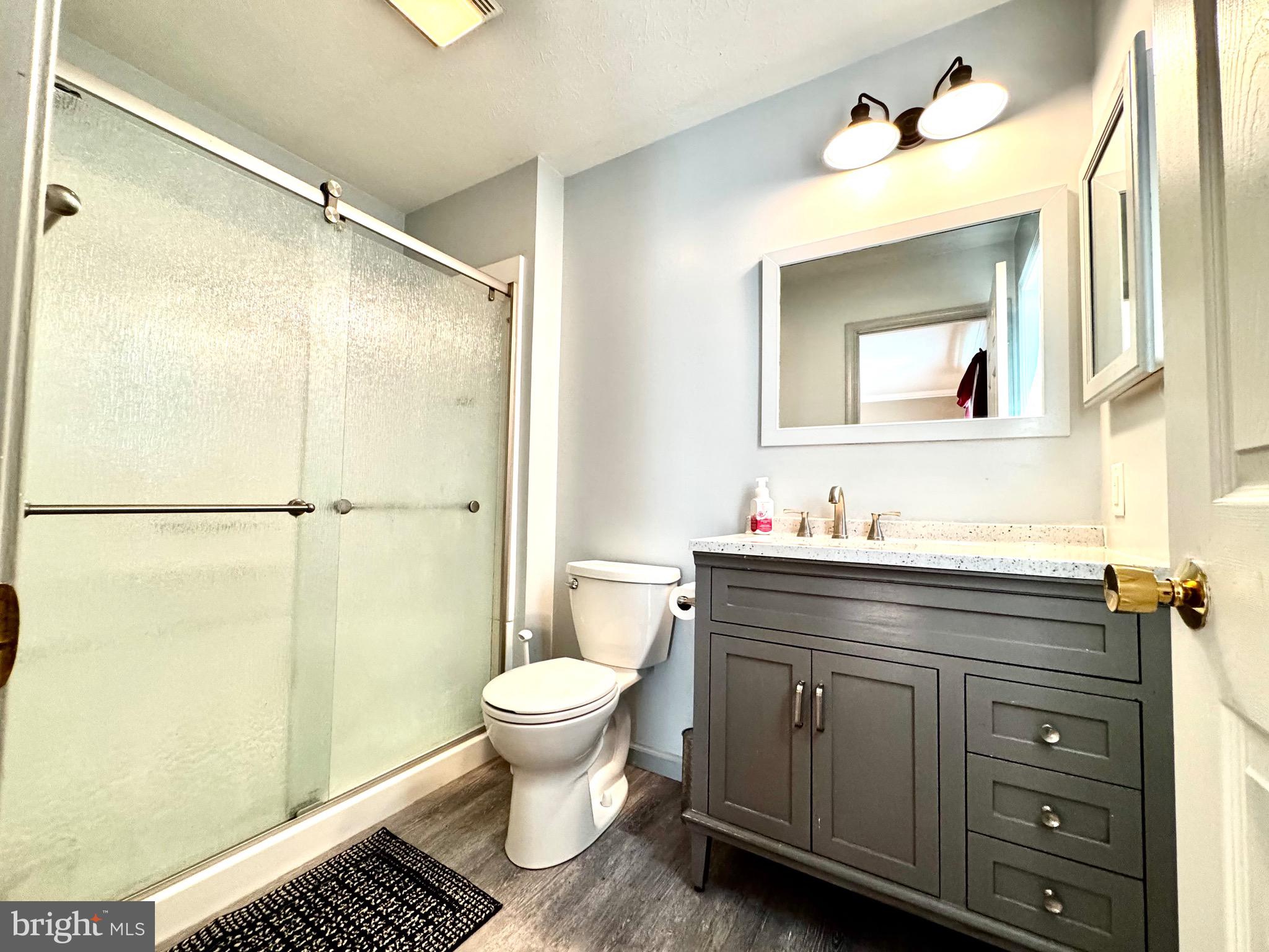 RIDGEFIELD - Residential