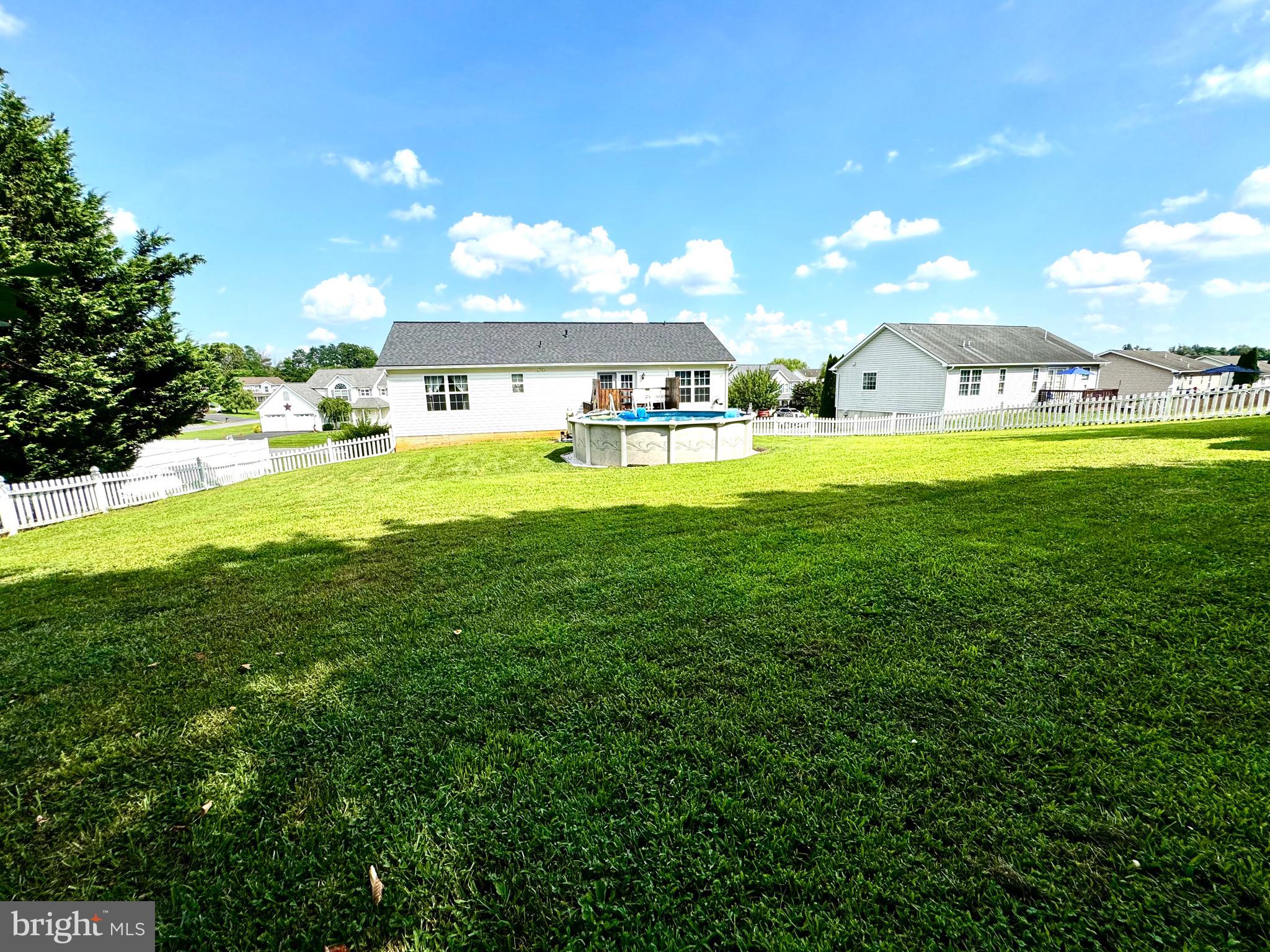 RIDGEFIELD - Residential