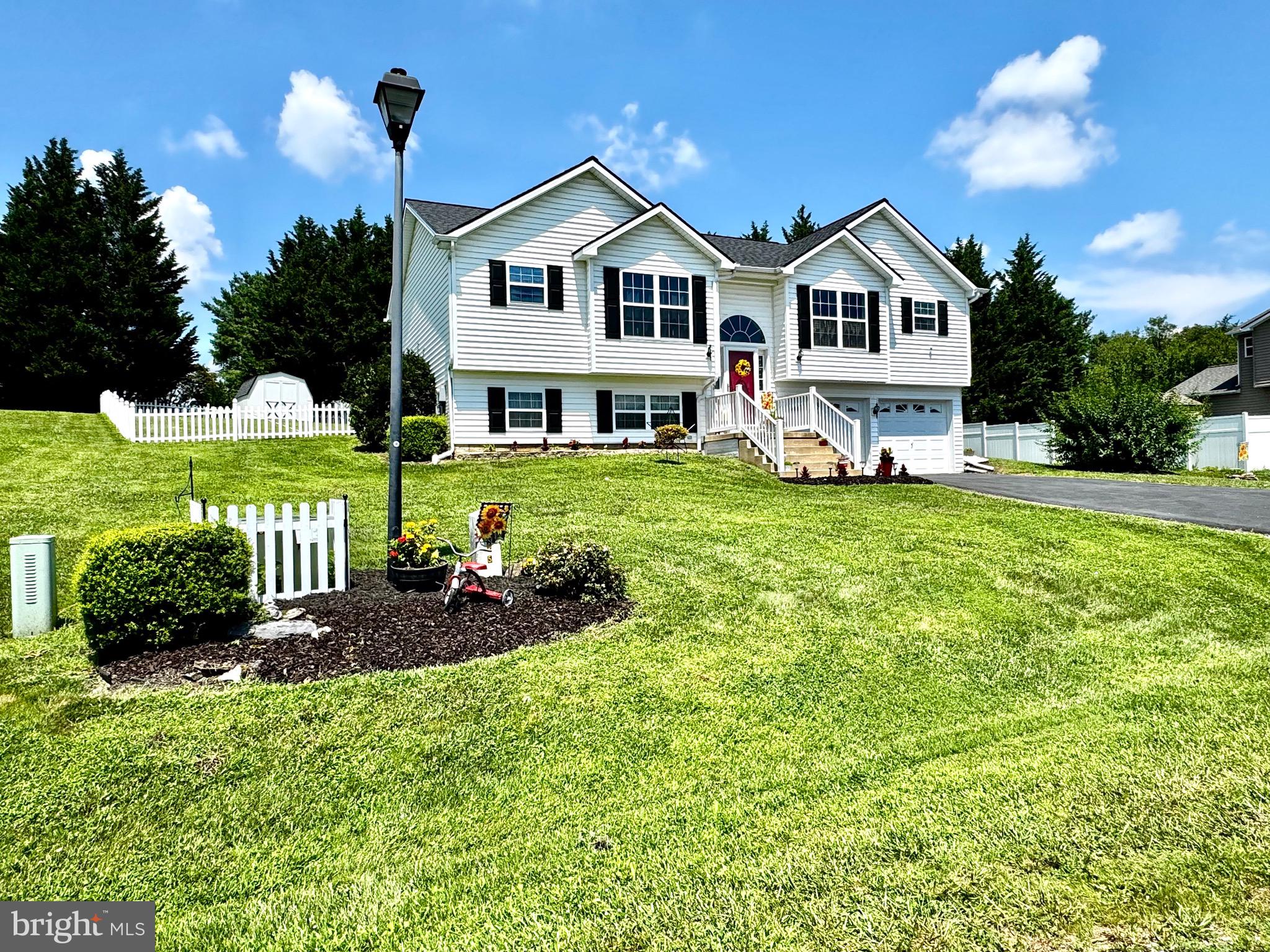 RIDGEFIELD - Residential
