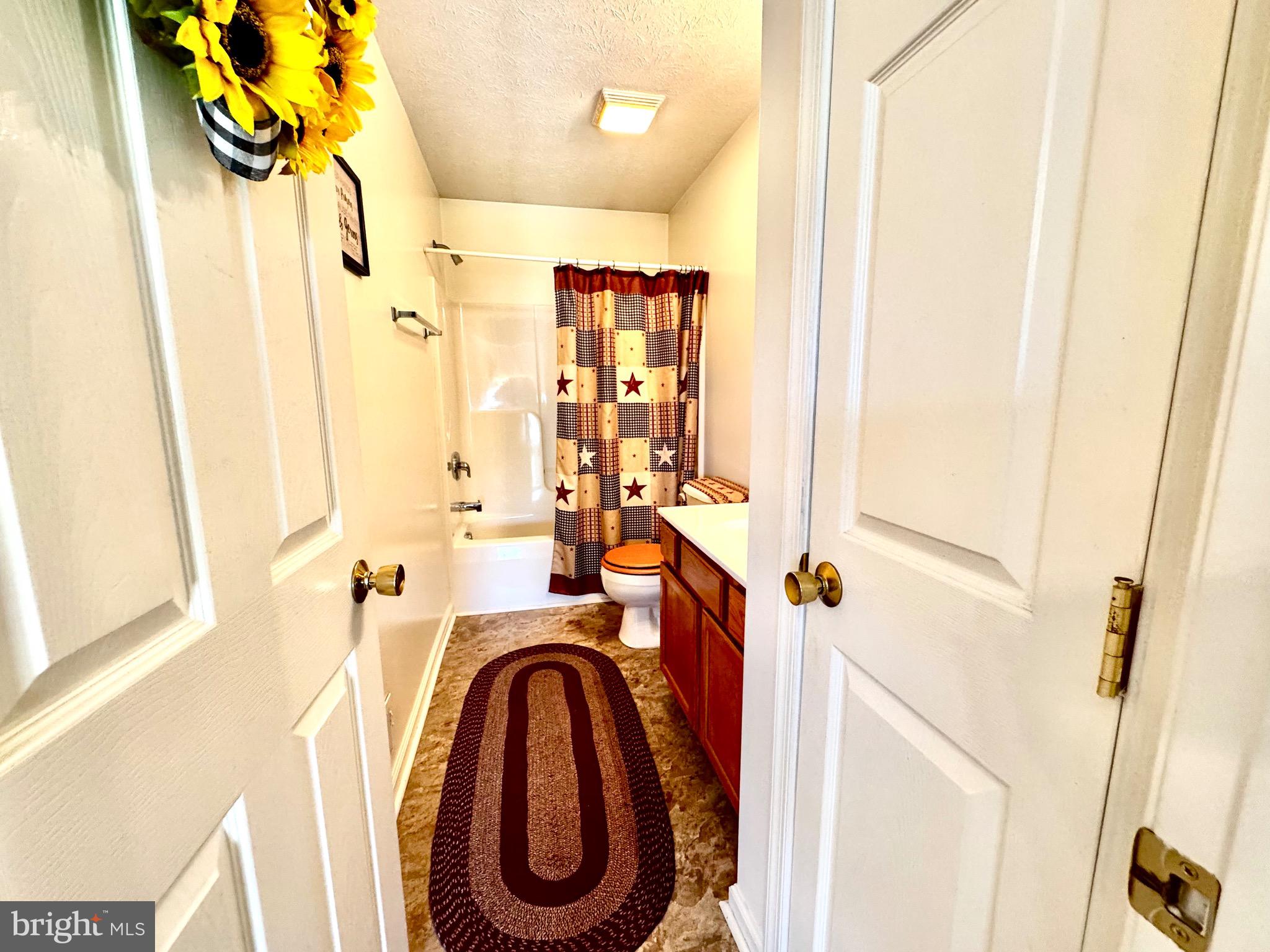 RIDGEFIELD - Residential