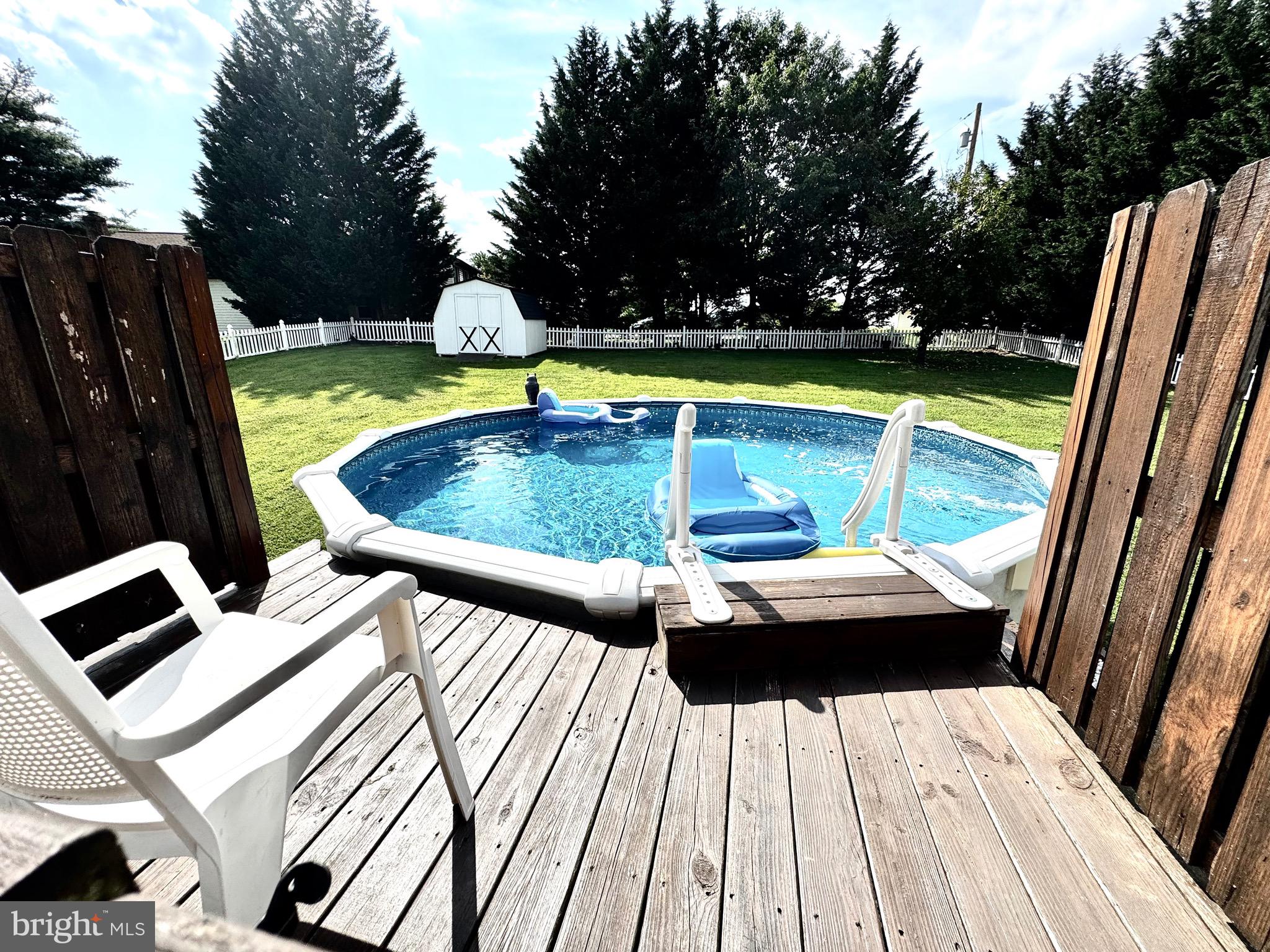 RIDGEFIELD - Residential