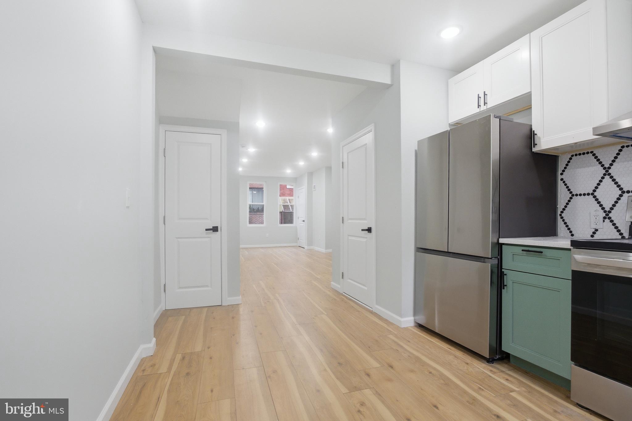 POINT BREEZE - Residential