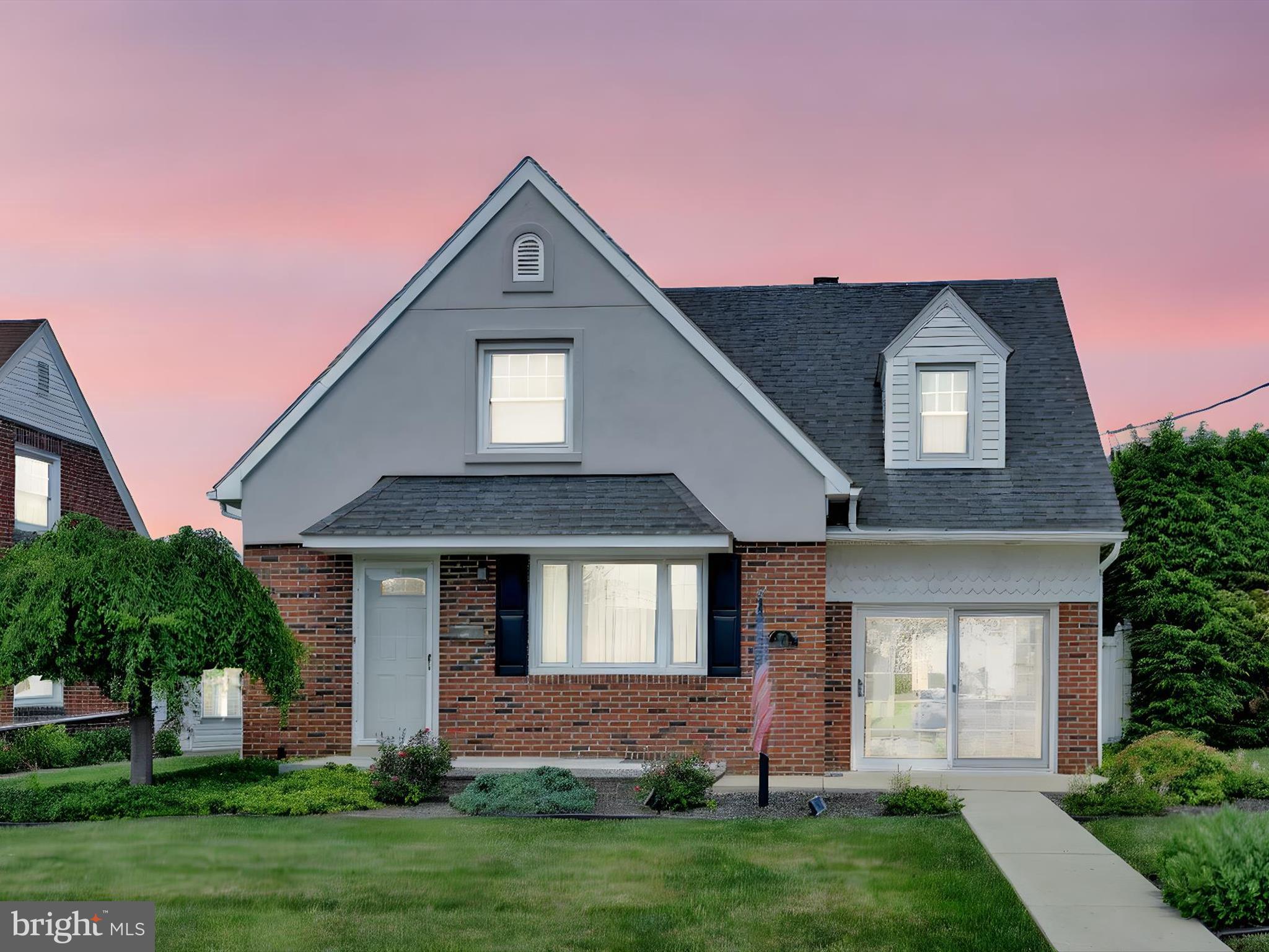 335 W CARPENTER AVENUE