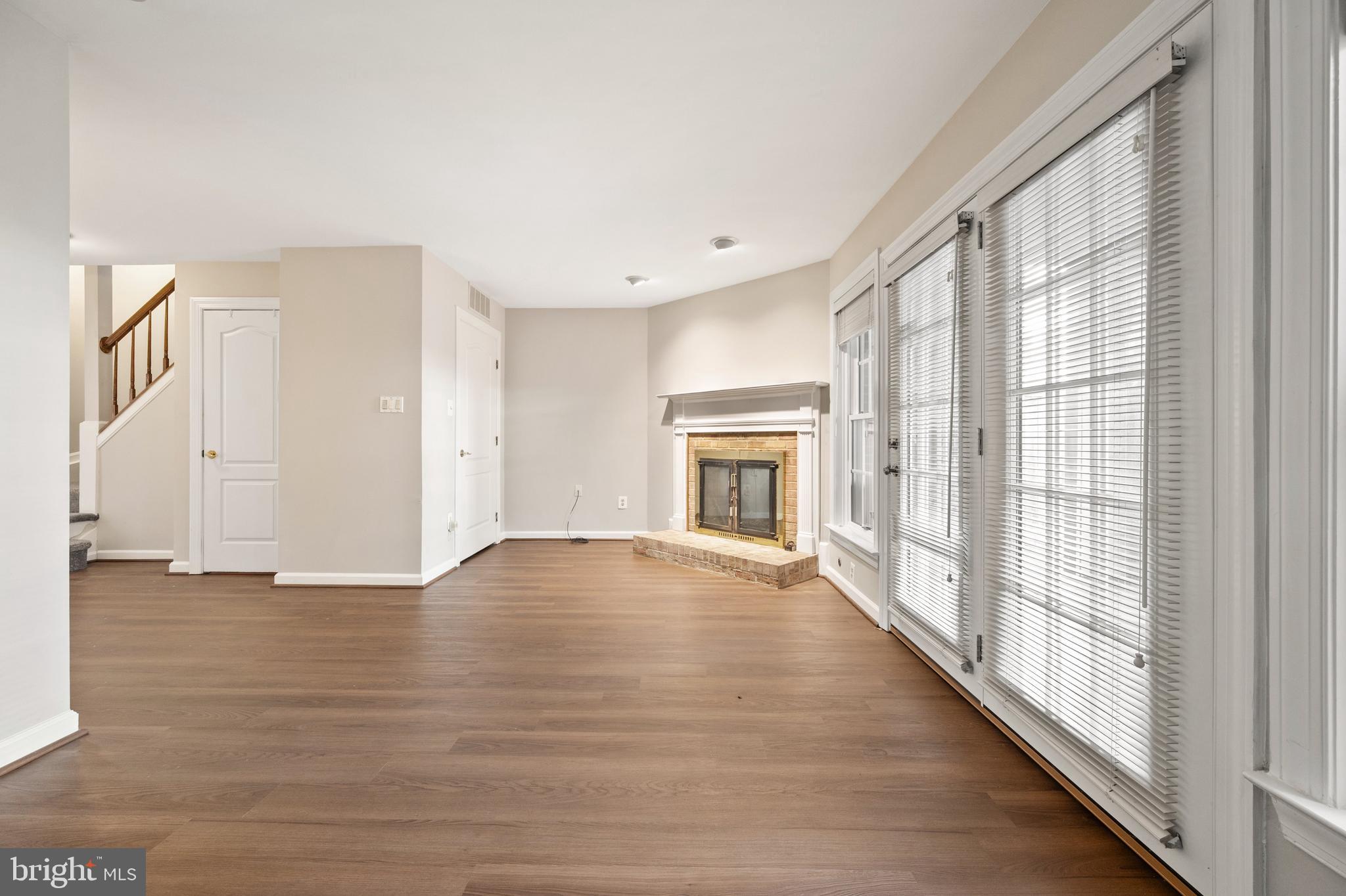 QUAKER HILL - Residential