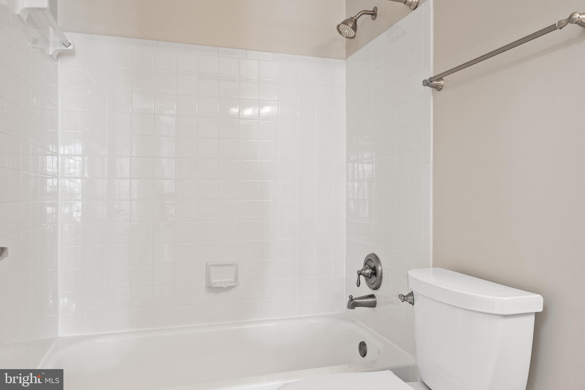 QUAKER HILL - Residential