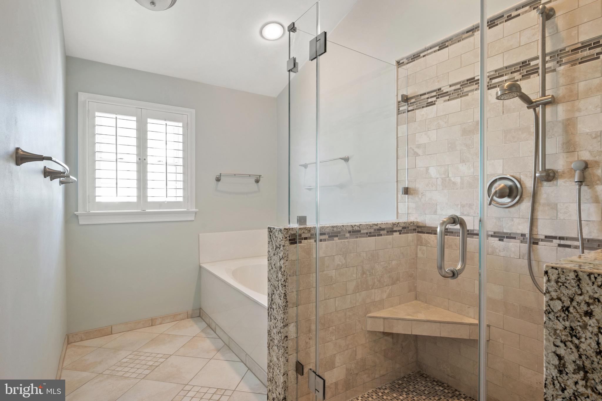 QUAKER HILL - Residential