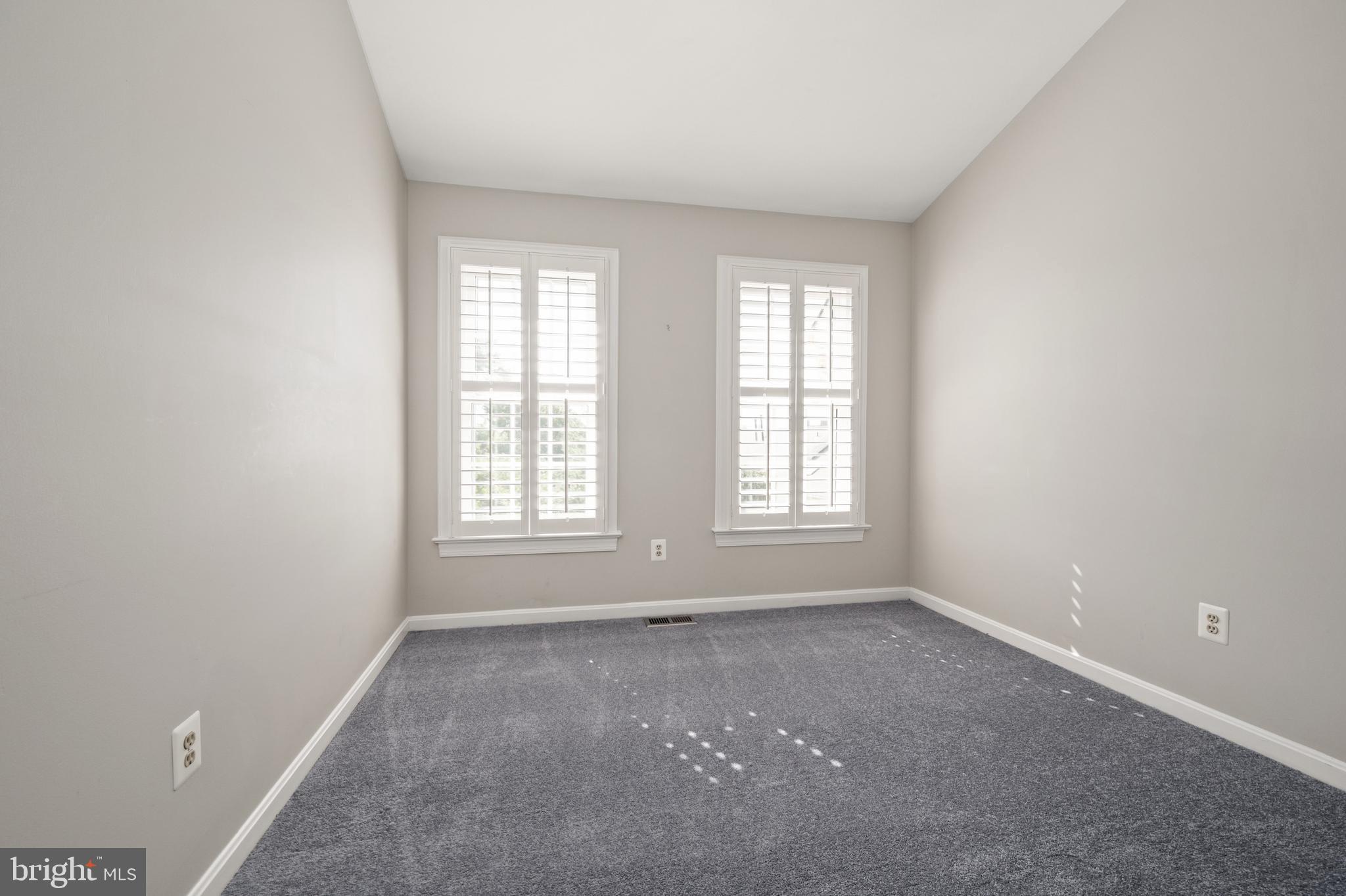 QUAKER HILL - Residential