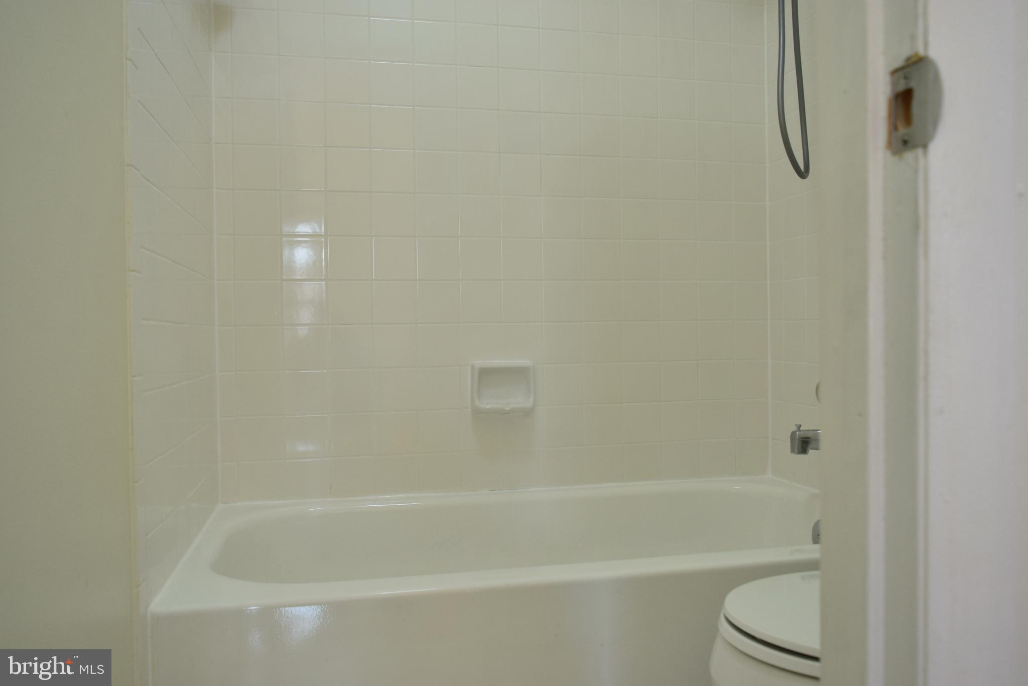 DALE CITY - Residential Lease