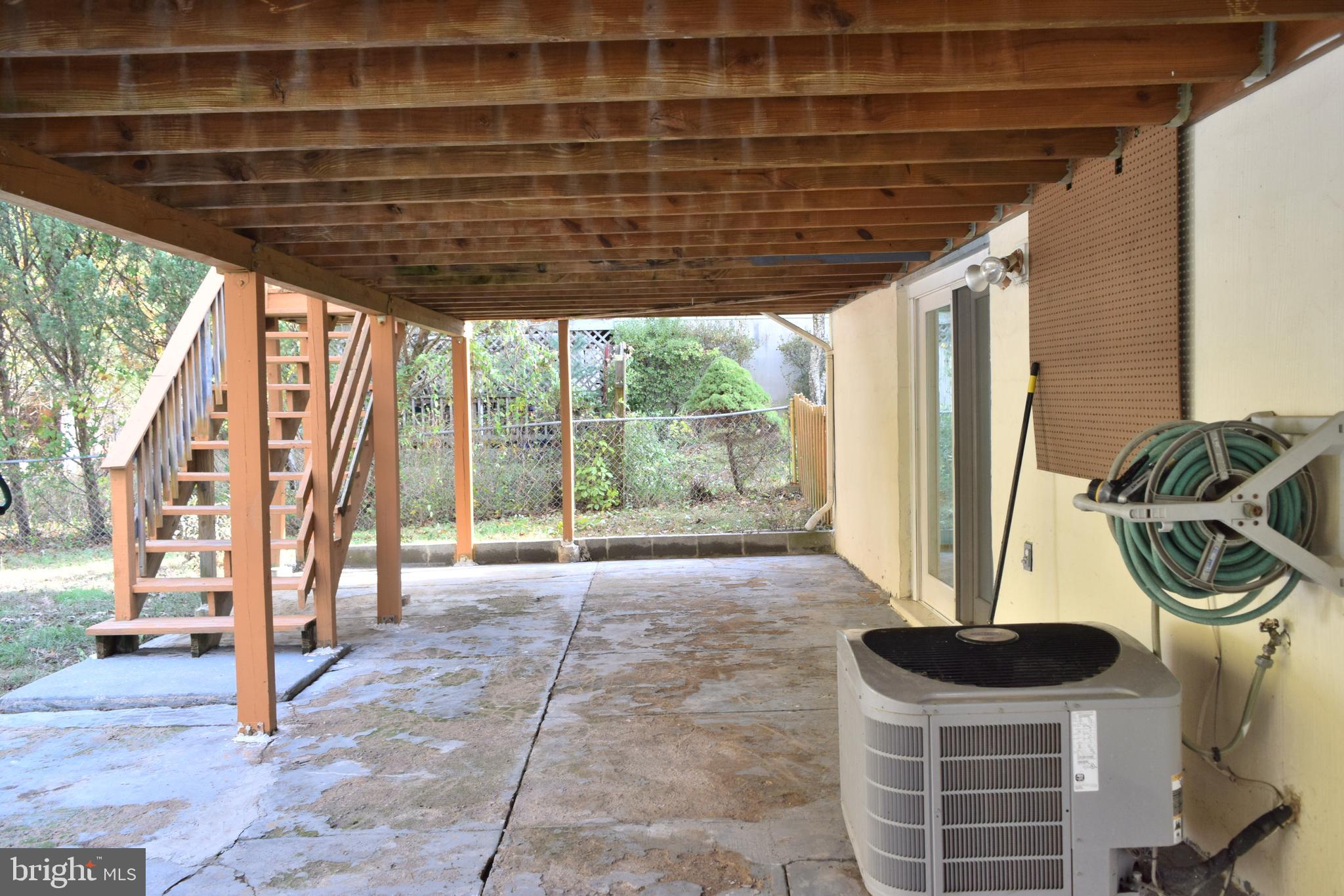 DALE CITY - Residential Lease