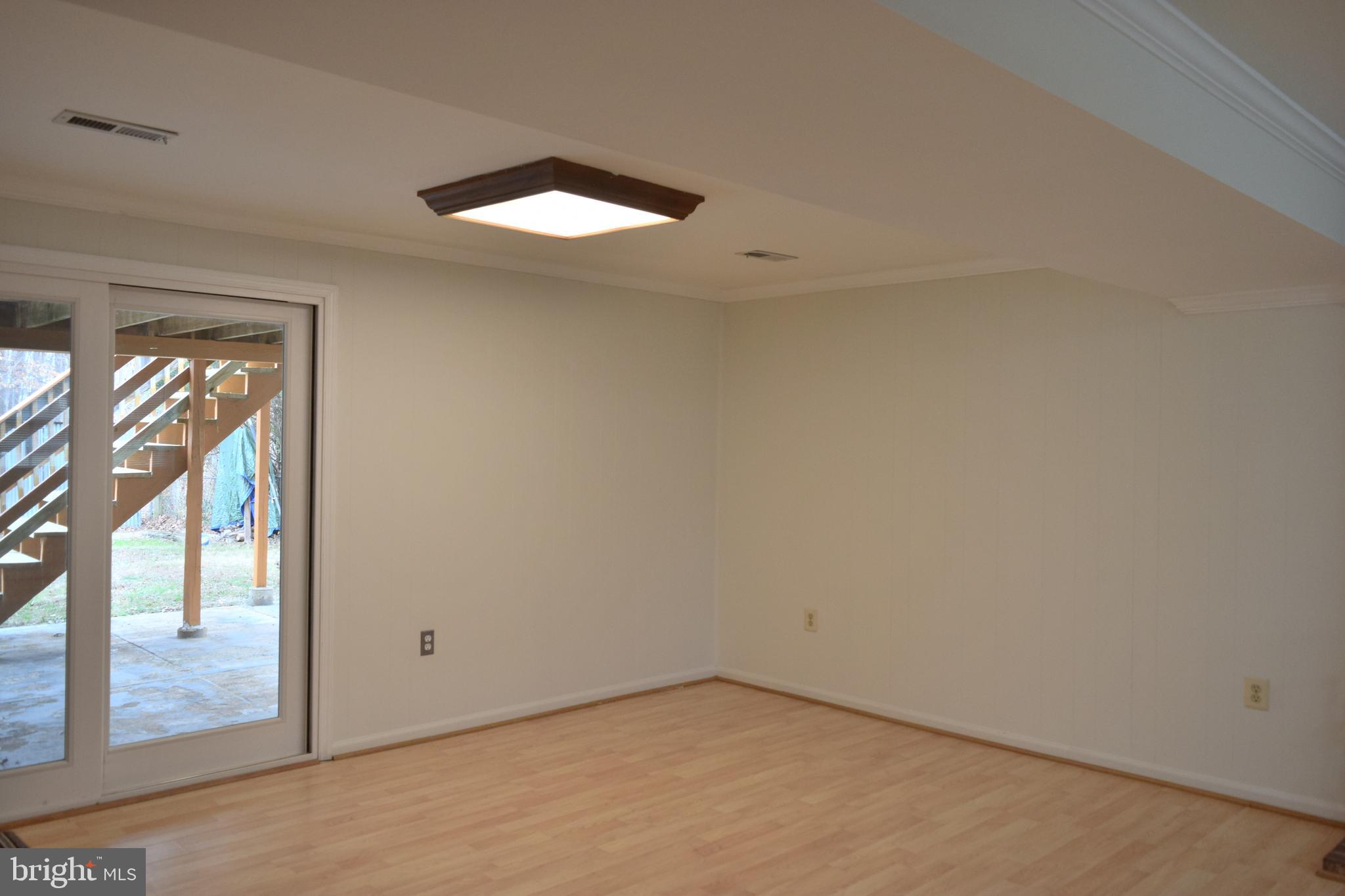 DALE CITY - Residential Lease