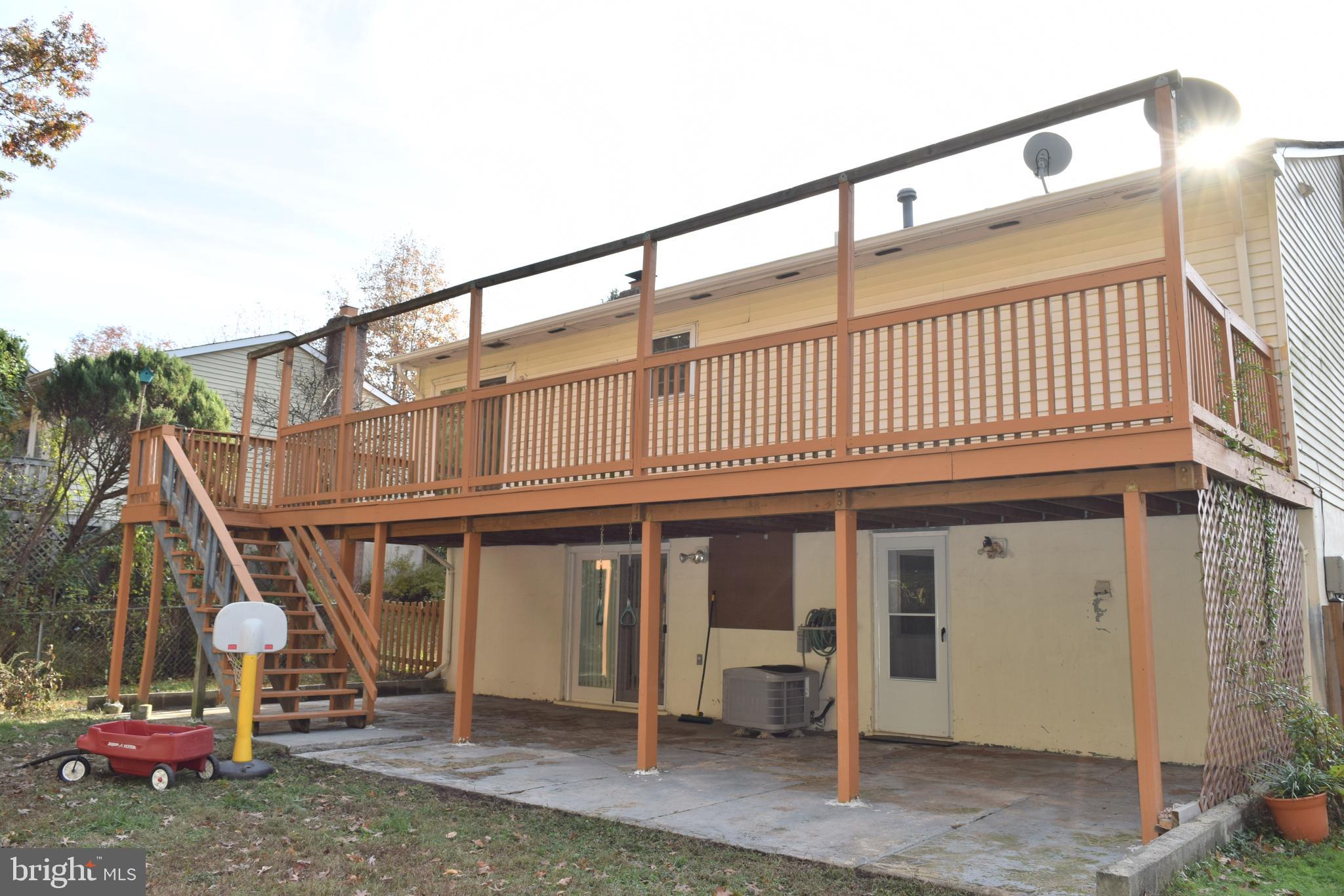 DALE CITY - Residential Lease