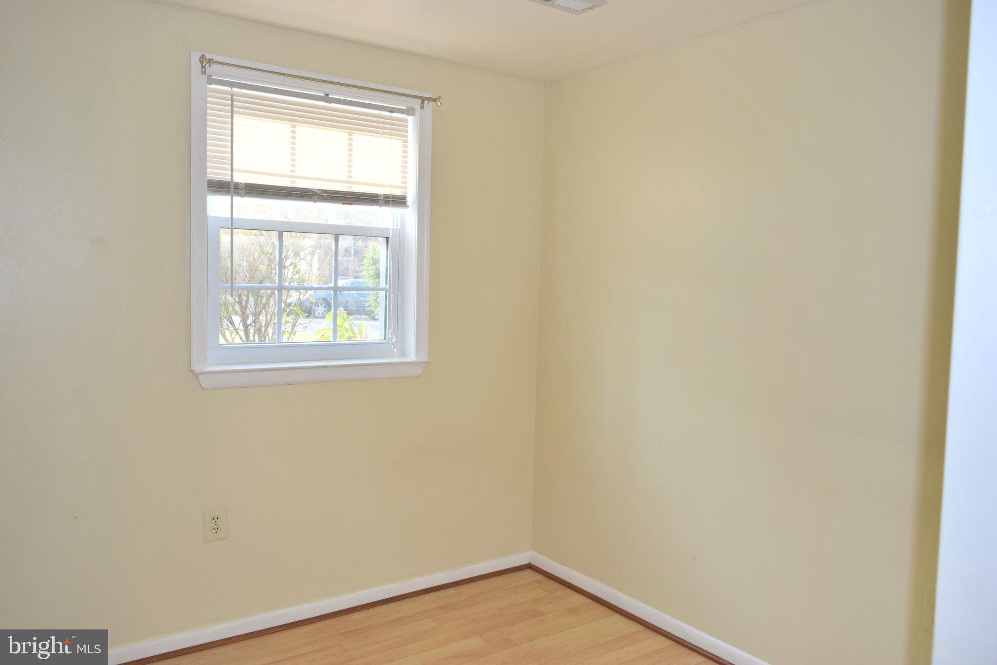 DALE CITY - Residential Lease