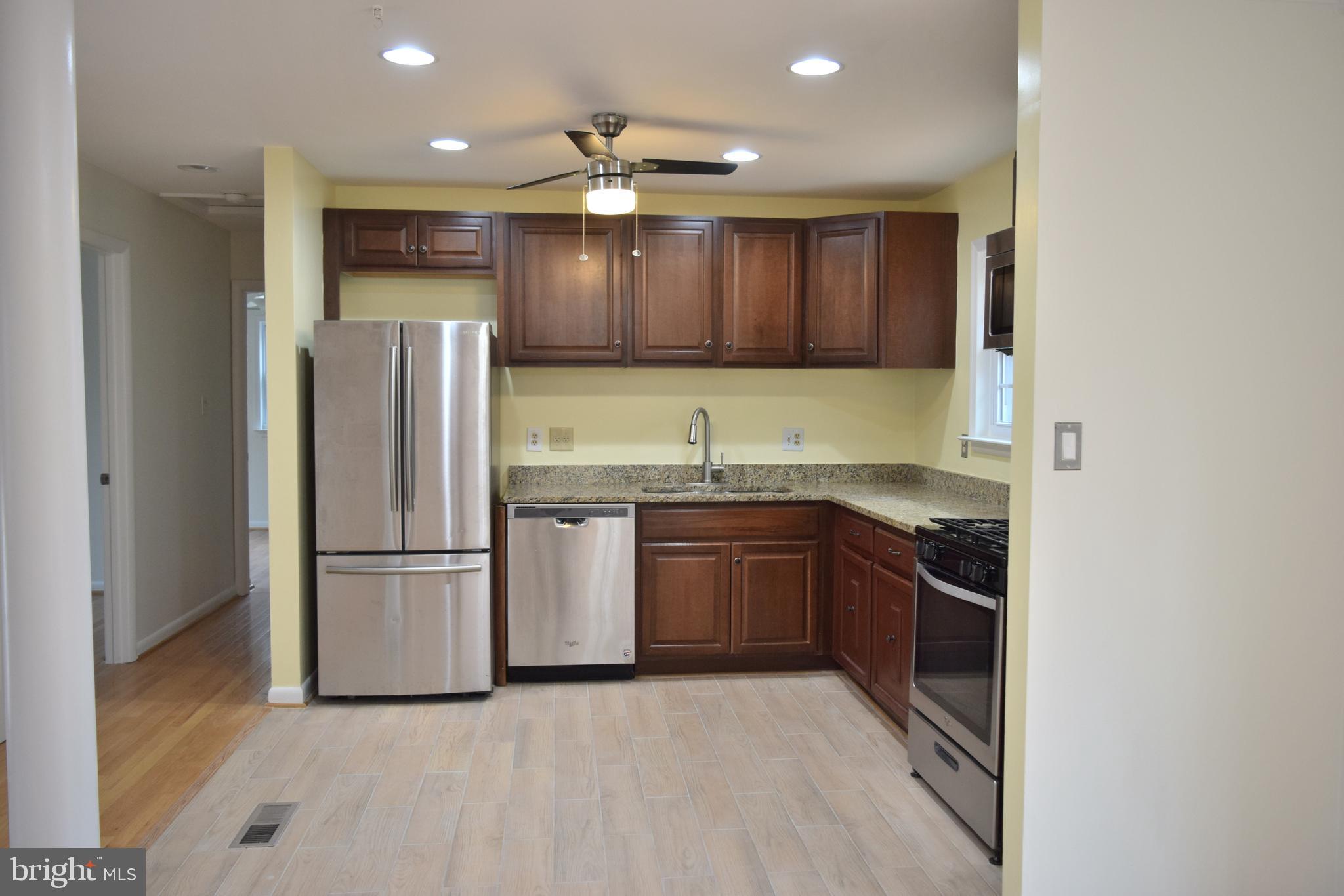 DALE CITY - Residential Lease