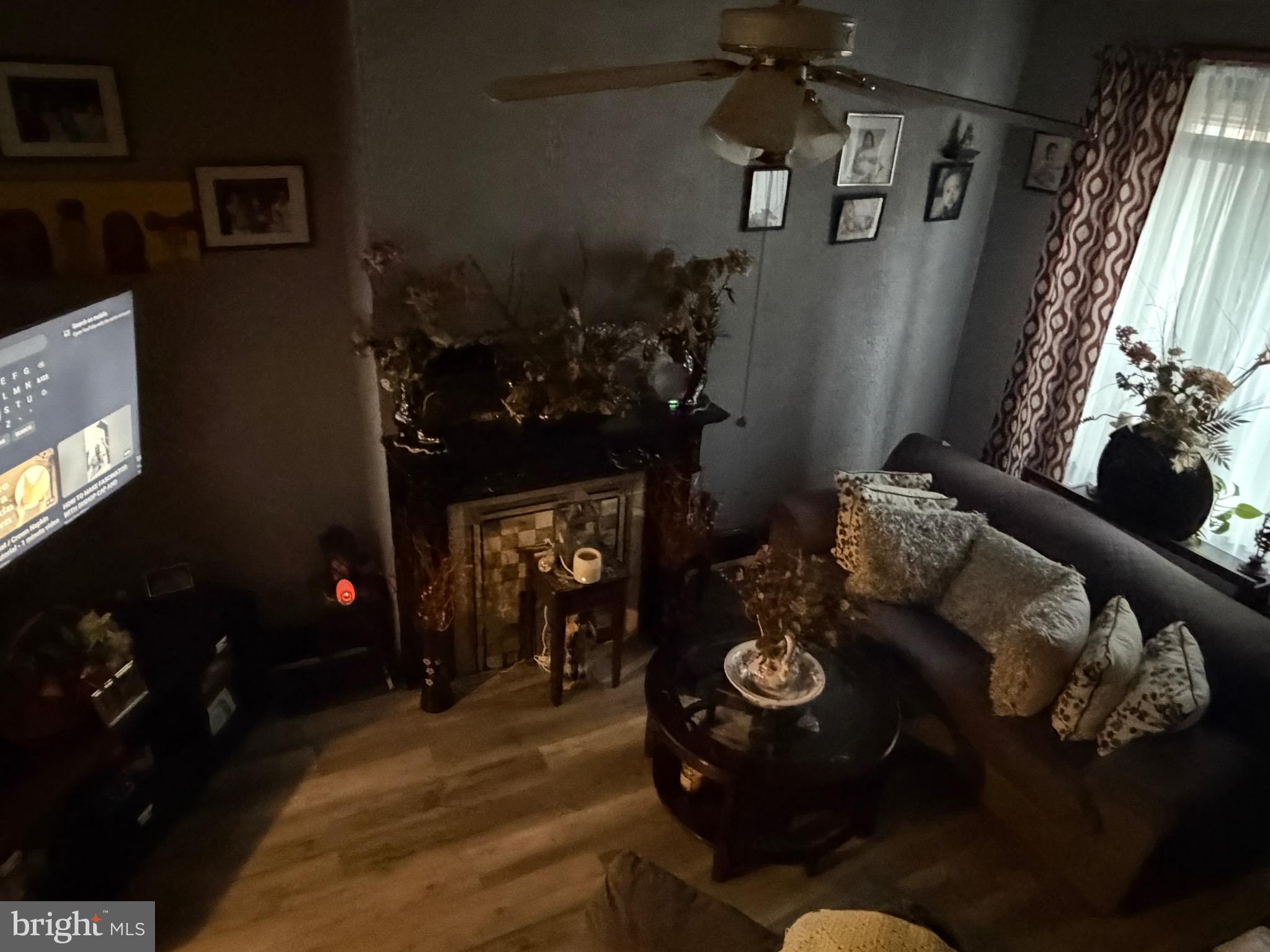 2831 W ALBERT STREET