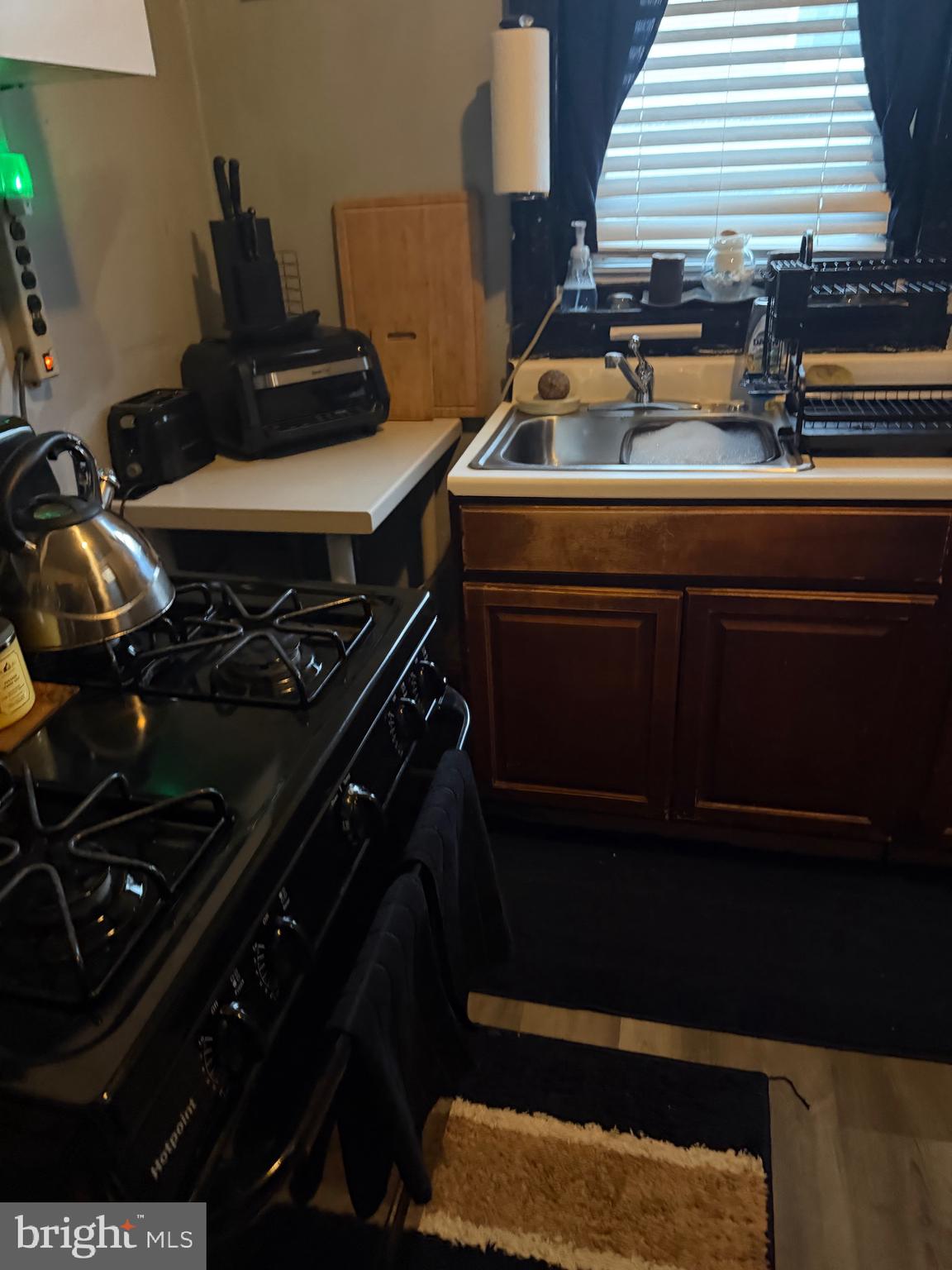 2831 W ALBERT STREET