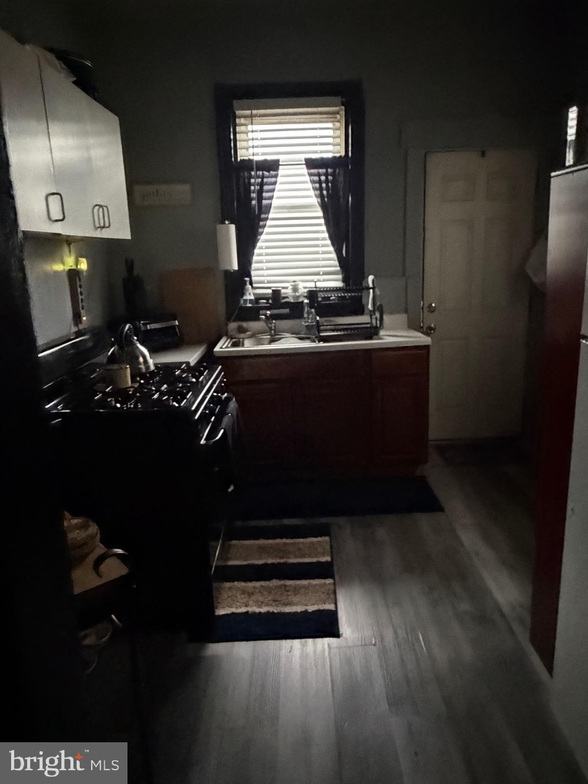 2831 W ALBERT STREET