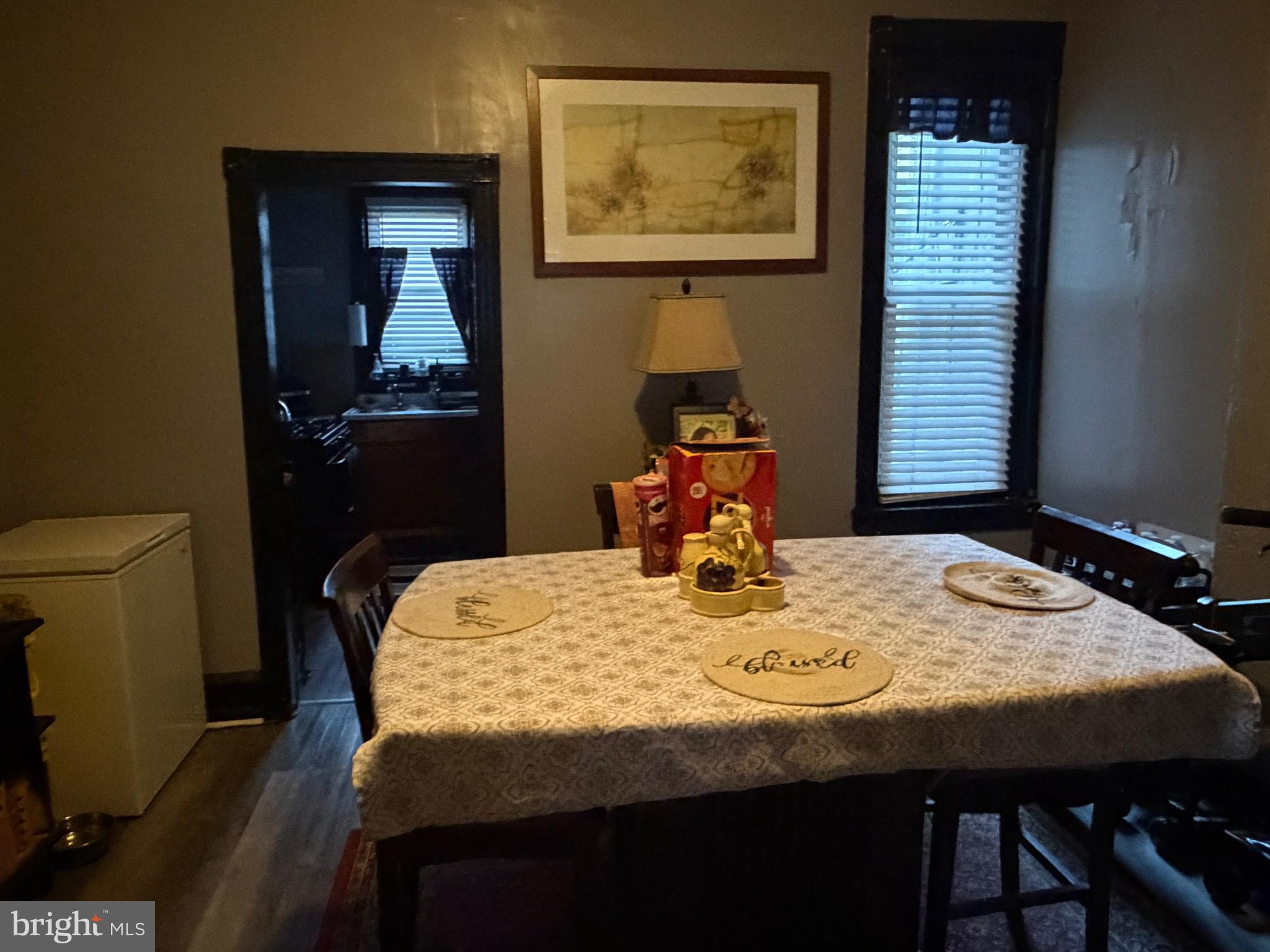 2831 W ALBERT STREET