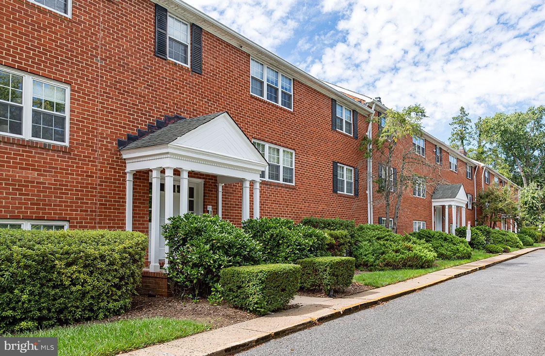 TUSCANY-CANTERBURY - Residential Lease
