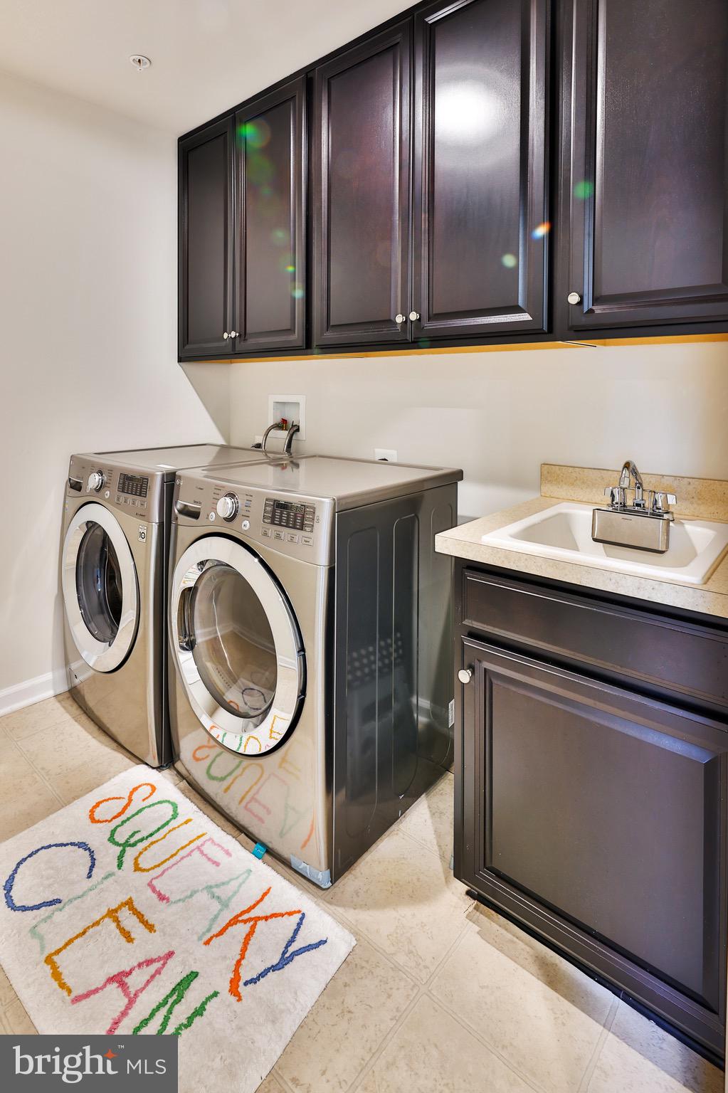 FAIRWOOD - Residential