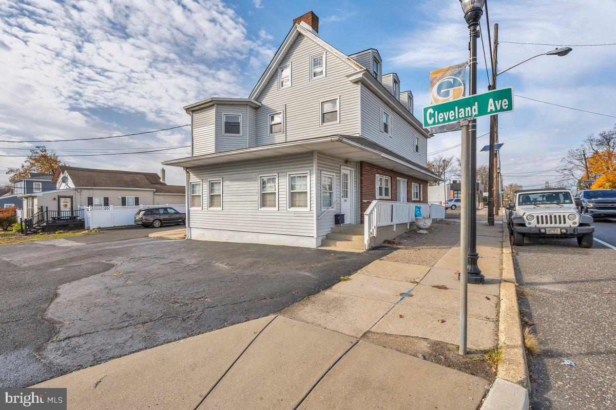 100 N BLACK HORSE PIKE