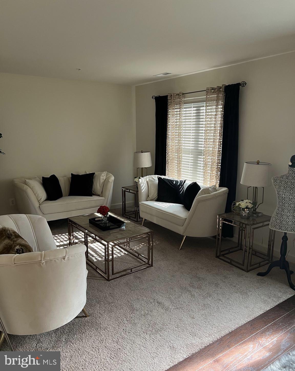 7310 WOOD POND CIRCLE