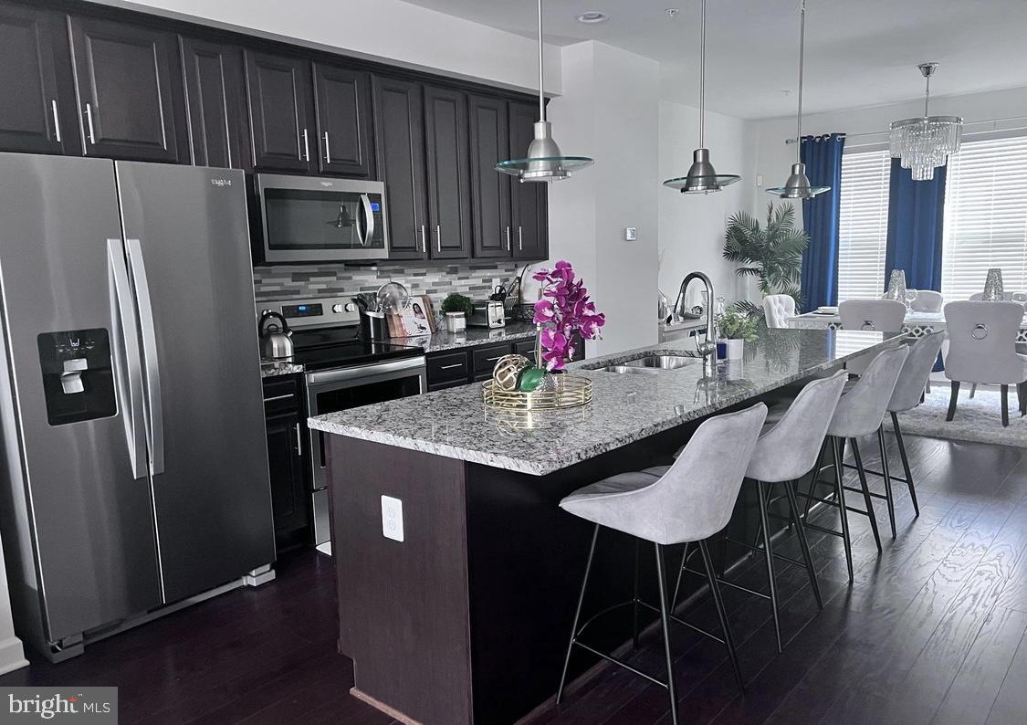 WOOD GLEN - Residential Lease