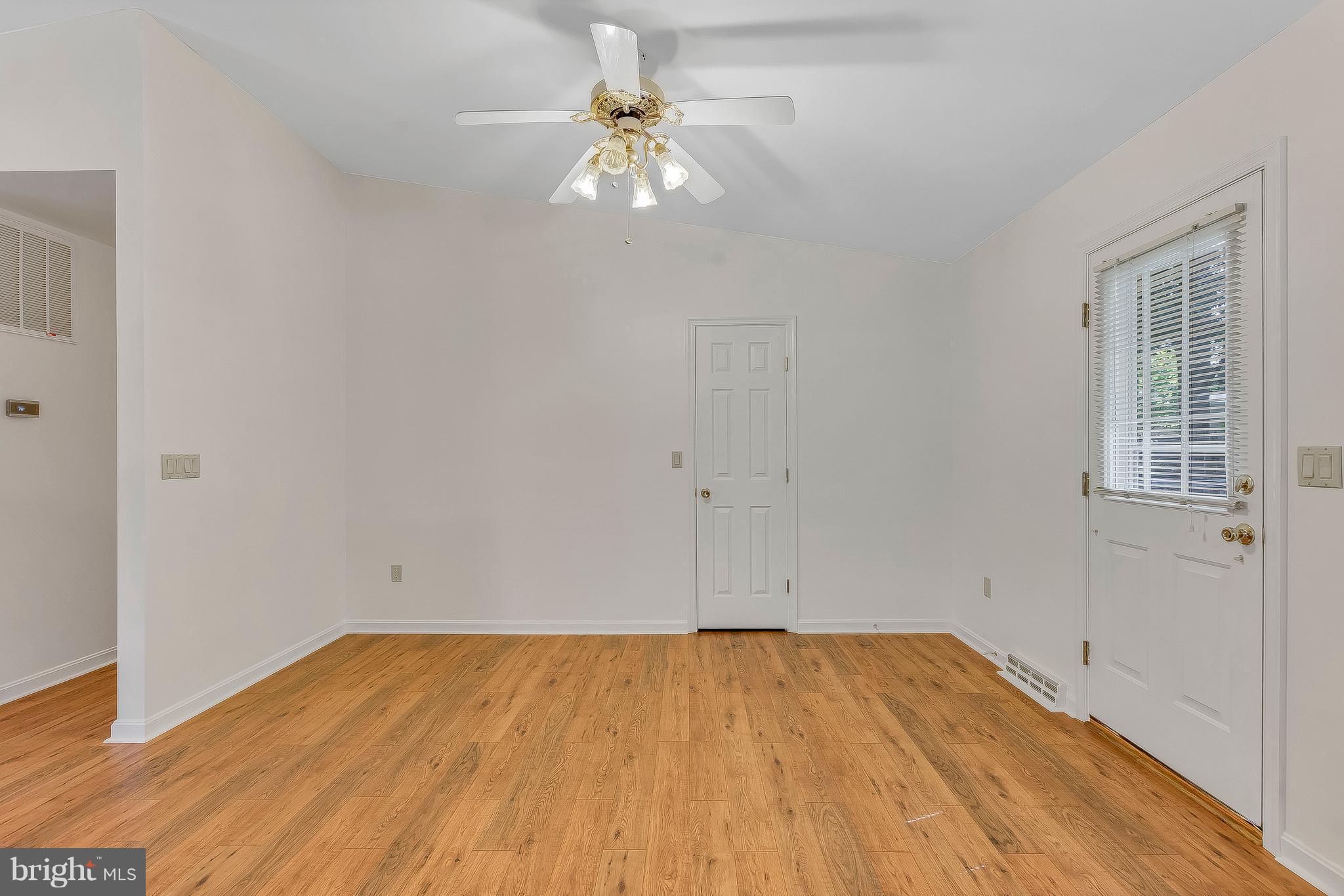 TOWN CREEK - Residential