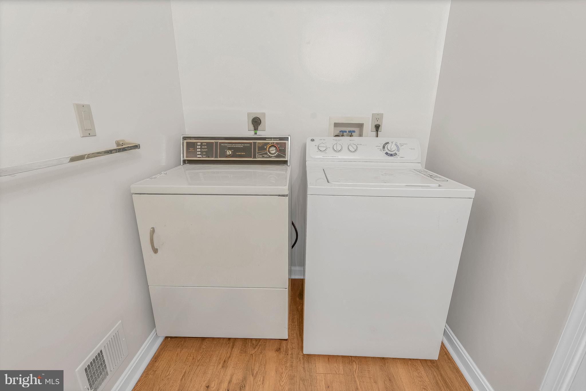 TOWN CREEK - Residential