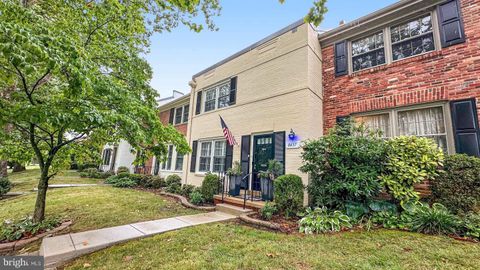 8437 FORRESTER BOULEVARD SPRINGFIELD VA 22152