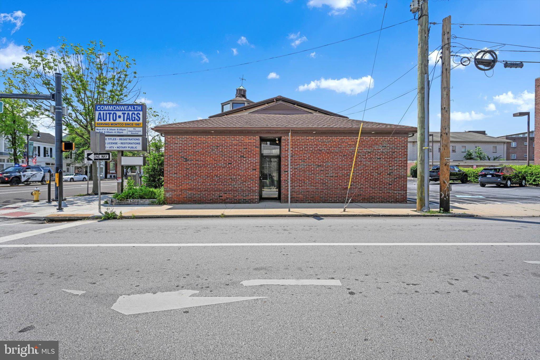377 E HIGH STREET