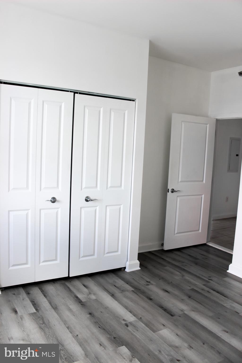 WATERFRONT SQUARE - Residential