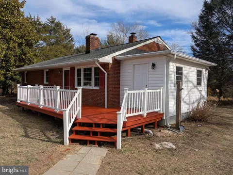 6461 Brokenburg Road, Spotsylvania, VA MLS: VASP2031166