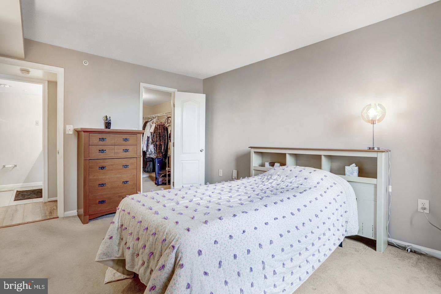 RENAISSANCE AT TYSONS - Residential Lease