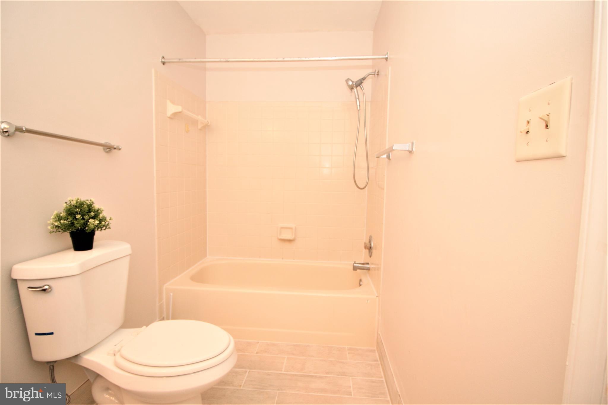 COLESVILLE VILLAGE - Residential Lease