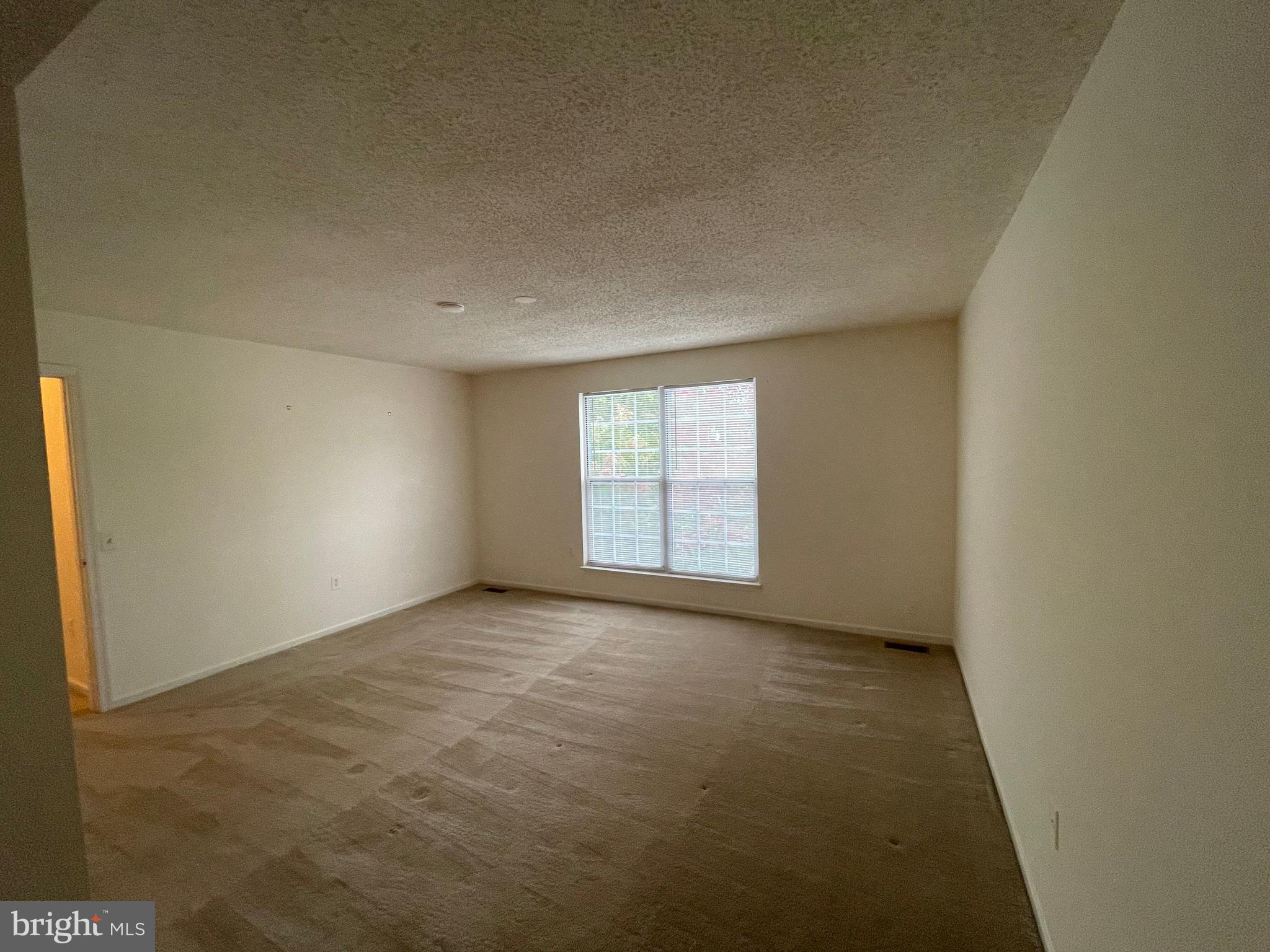 TWIN OAKS FARM - Residential Lease