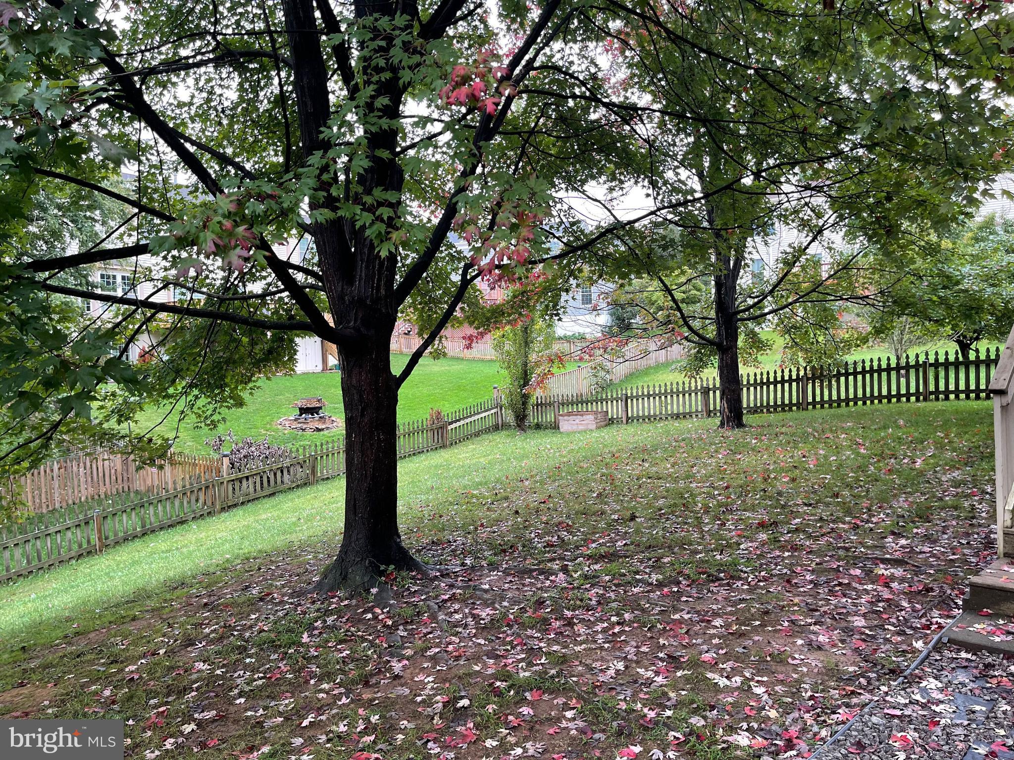 TWIN OAKS FARM - Residential Lease